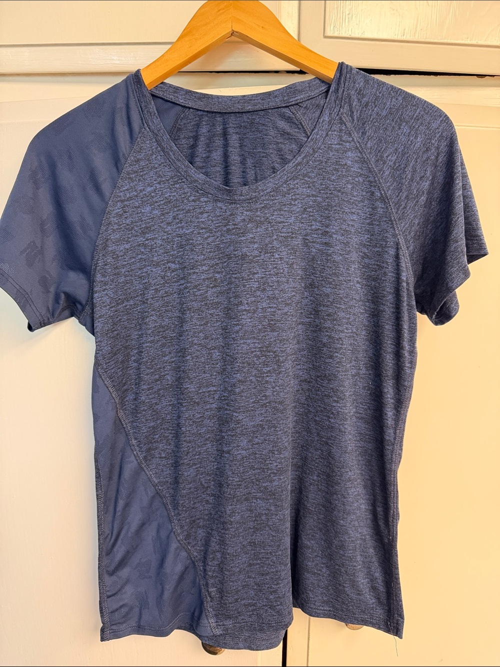 Lightweight Raglan sleeve EZ Blue Short Sleeve Active Tee